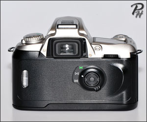 Nikon F75  back view